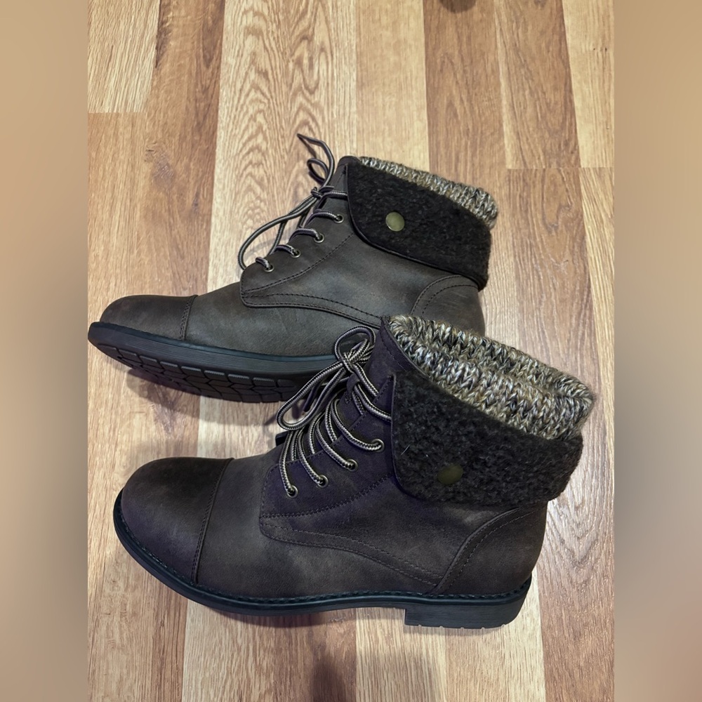 Cliffs by White Mountain Women’s Boot Duena Brown Hiking Lace Up Size 9